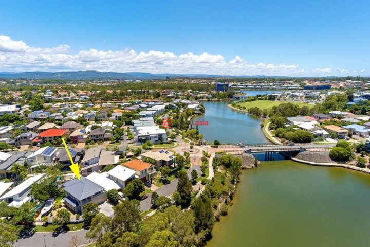 澳大利亚昆士兰varsity lakes4卧2卫的房产