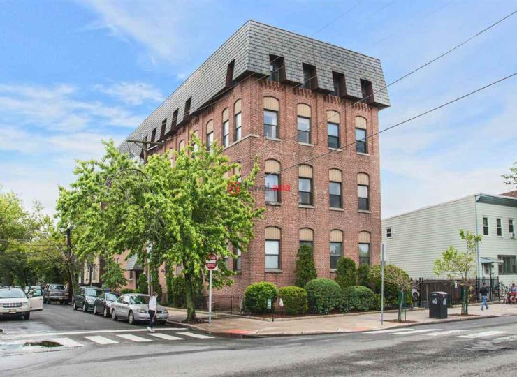 美国新泽西州泽西城1卧1卫的房产